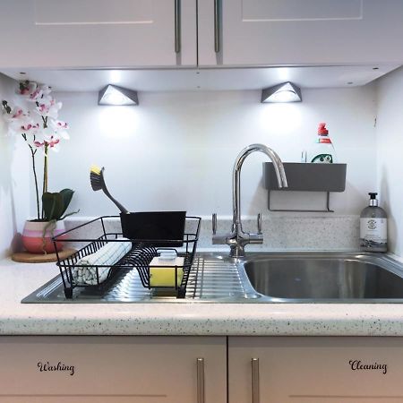 Gild House 2-Bedroom Apartment Close To Town Centre 伯恩茅斯 外观 照片
